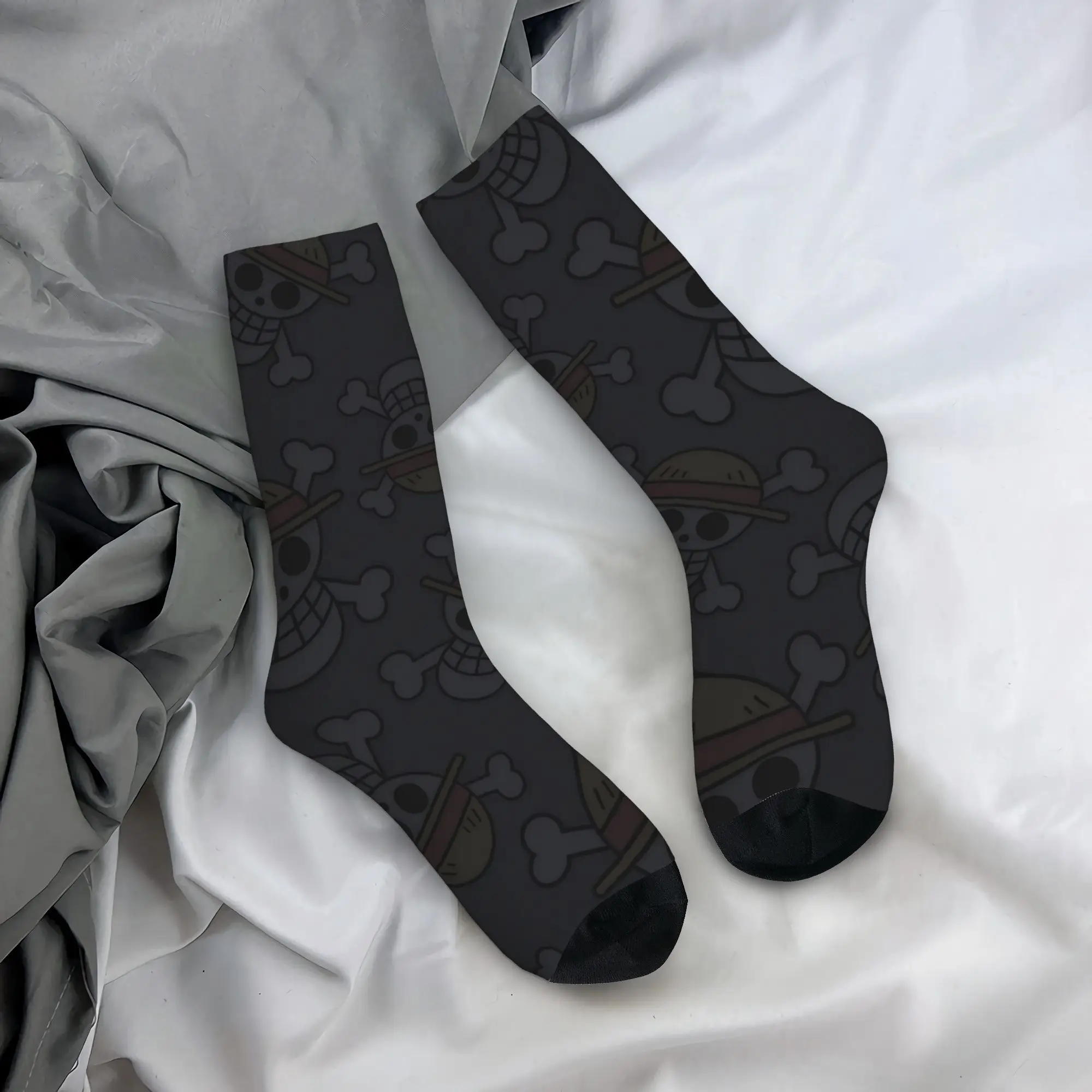 

Funny Sock One Piece Straw Hat Pirates Symbol Background Harajuku Quality Pattern Printed Men Socks Casual Men's Socks