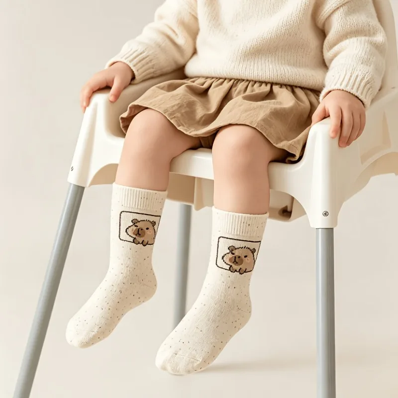 5-Pair of Kids' Sock Featuring Adorable Capybara Cartoon Prints,These Cute Styled Sock Are Ideal for School Days,Fall And Winter