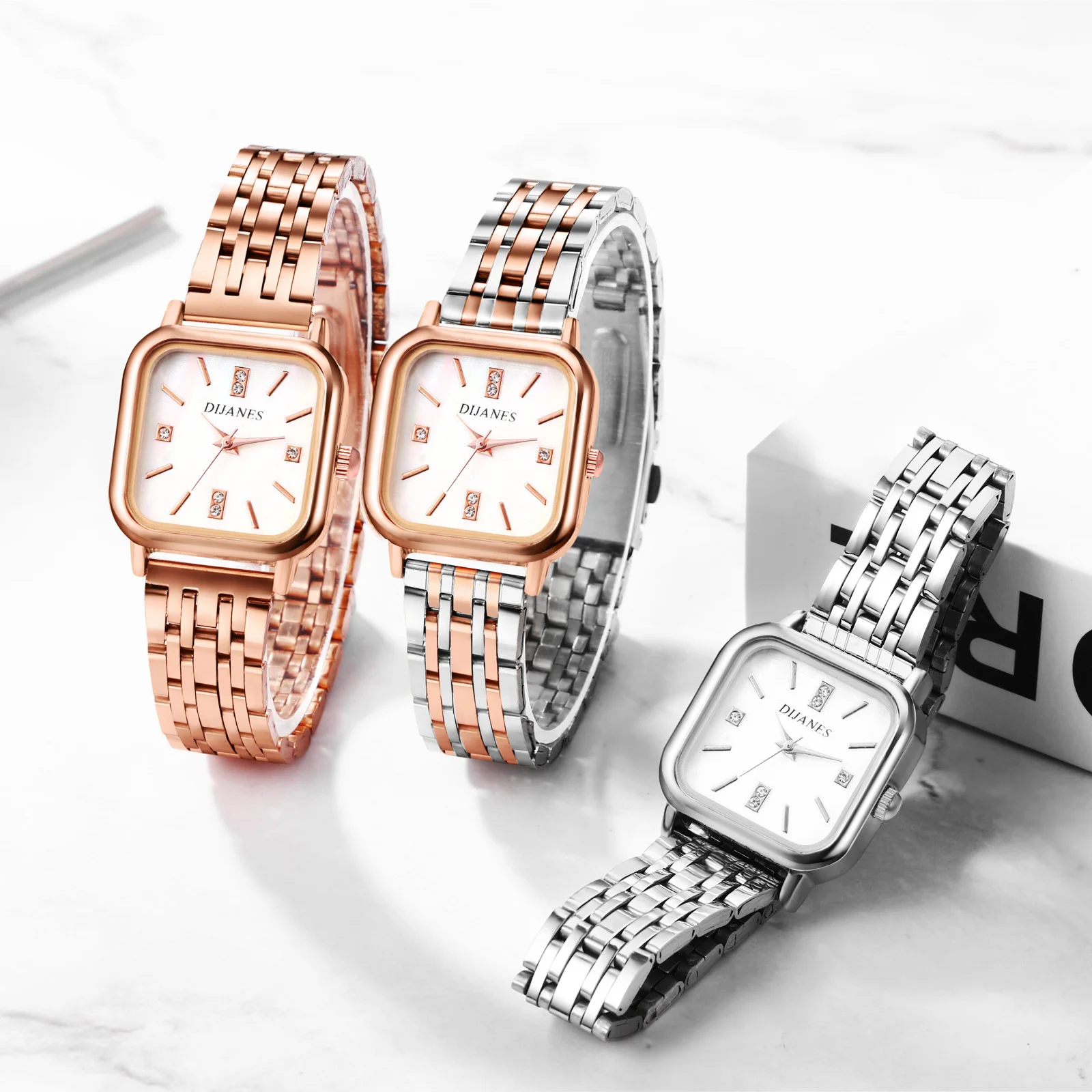 Lancardo นาฬิกาควอตซ์หน้าปัดสี่เหลี่ยมแวววาวของผู้หญิงนาฬิกาข้อมือสแตนเลสนาฬิกาผู้หญิงของขวัญวันคริสต์มาส