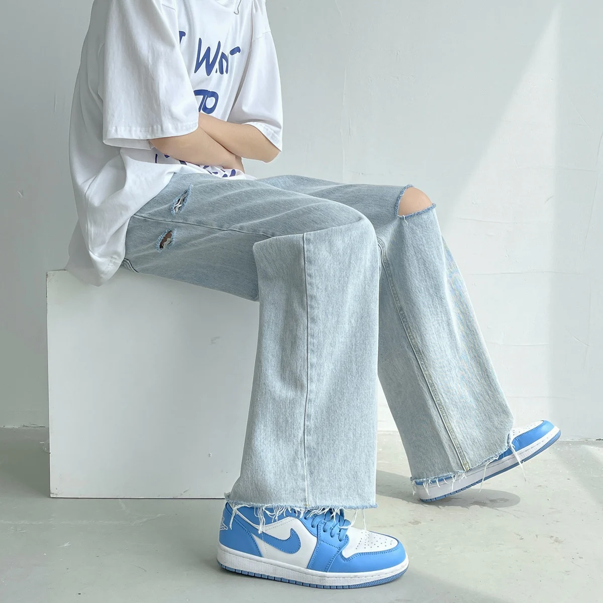 4 Colors New Summer Ripped Jeans Men Baggy Pants Casual Straight Soft Fashion High Street Hole Blue Wide Denim Trousers