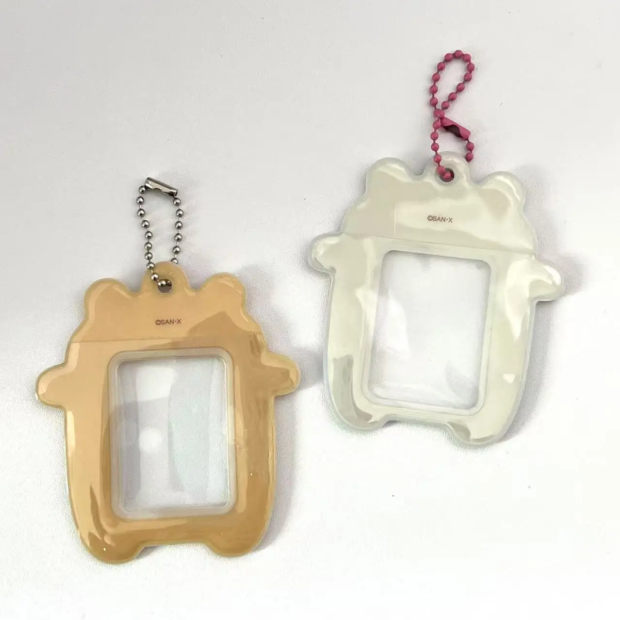 Teddy Bear Photo Frame 2-Inch Protective ID Case with Chain, Wipe-Clean Surface for K-POP Display, DIY Scrapbooking Gift