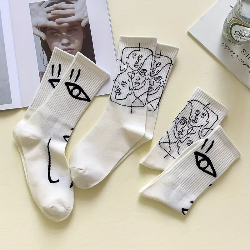 3 pairs of black and white mid tube socks, fashionable, simple, cute, personalized, autumn and winter socks