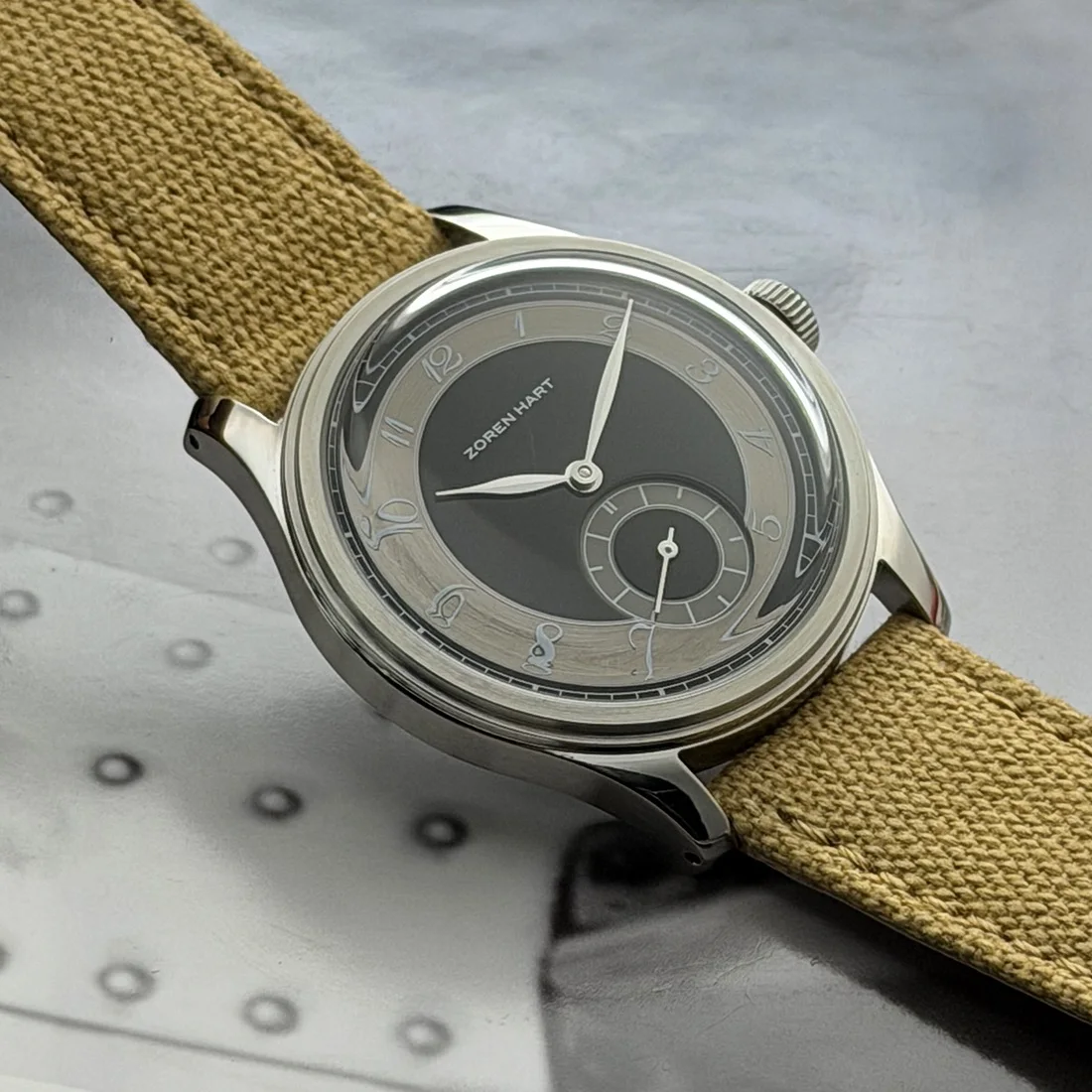 ZOREN HART Retro Formal Dress Watch – Manual Wind ST1700 Movement Black Enamel Dial Arrow Hands Men's Mechanical Watches