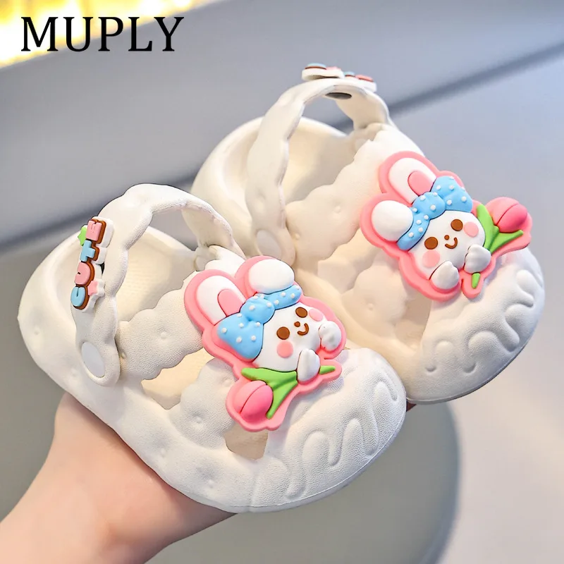 เด็กรองเท้าแตะขี้เล่นการ์ตูนเด็ก Clog รองเท้าหลุมสําหรับฤดูร้อนหญิงและชาย Soft-Soled รองเท้าแตะในร่มลื่นใหม่