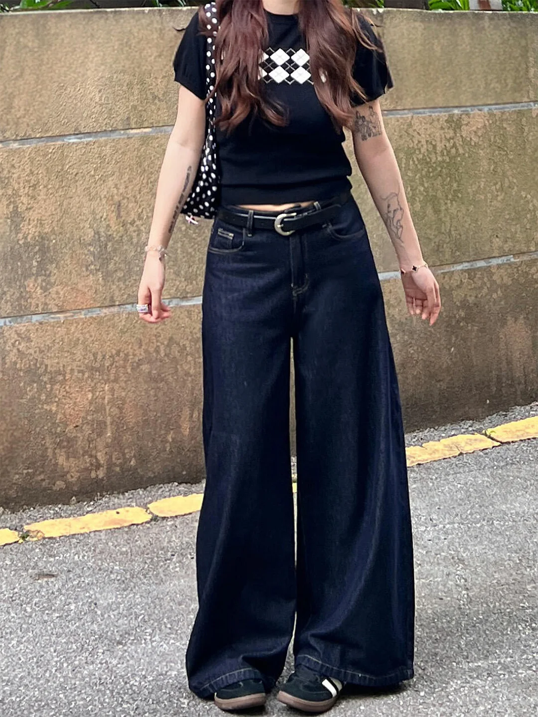 High Waist Loose Fit Deep Blue Slim Straight Denim Jeans Retro Style Mid-Rise Casual Wear Summer Season Ladies Fashion