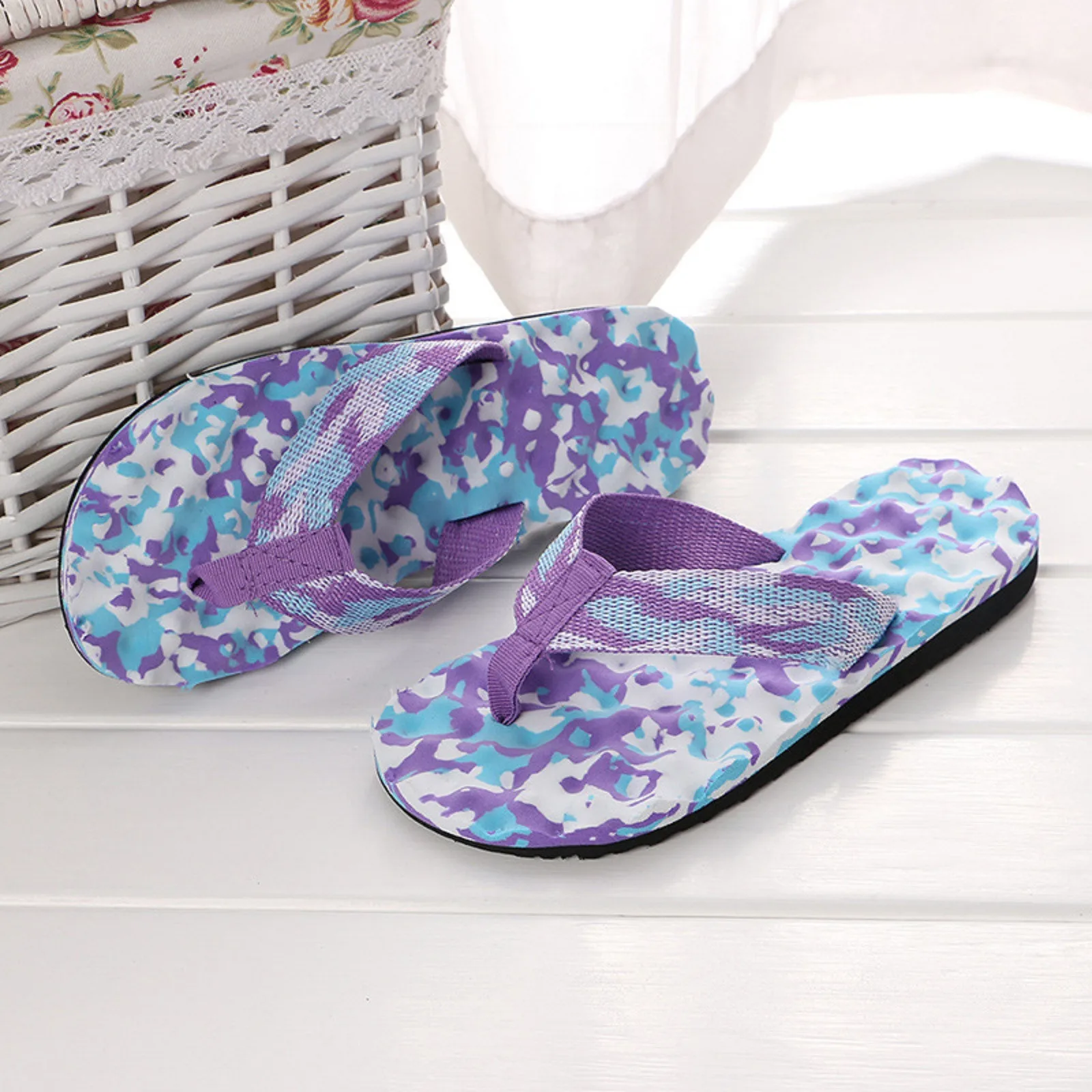 Summer Slippers Women Casual Massage Durable Flip Flops Beach Holiday Sandals Female Printed Flat Shoes Ladies Bathing Slippers