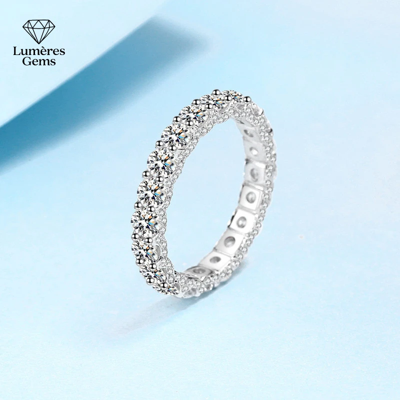 

LumièRe Gems Brand-Same Moissanite Diamond Ring In Platinum PT950. The Perfect Gift For Couples To Wear. Showcasing Charm.