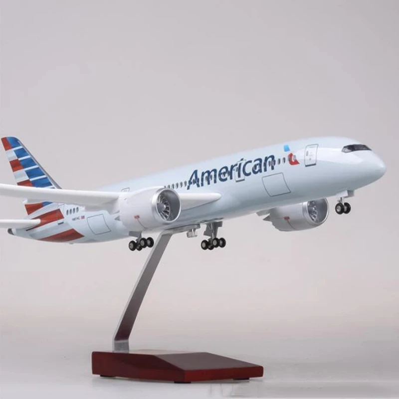 Samolot w skali 1:130 47 cm 787 B787 Samolot Dreamliner American Airlines Model W Światło i koło Odlewany samolot z żywicy