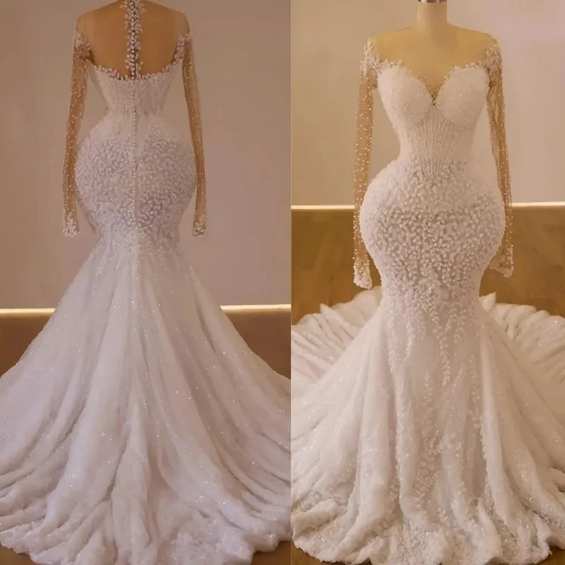 カスタムメイドのプラスサイズのアフリカのウェディングドレス、花嫁のためのマーメイドスタイルのイリュージョンシアーロングスリーブ、アップリケとビーズをあしらったレースのブライダルガウン