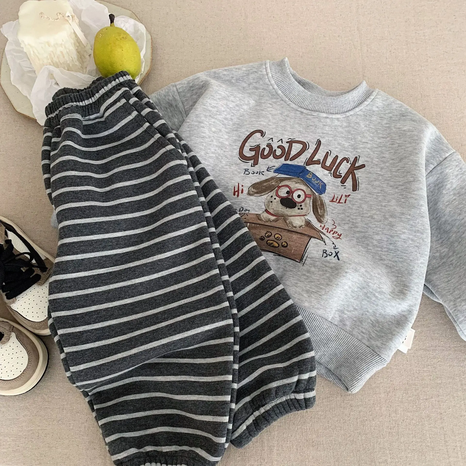 2025 شتاء جديد الأطفال طويلة الأكمام الكرتون البلوز لطيف بنين بنات كنزة صوف طفل دافئ بلايز عادية الاطفال الملابس