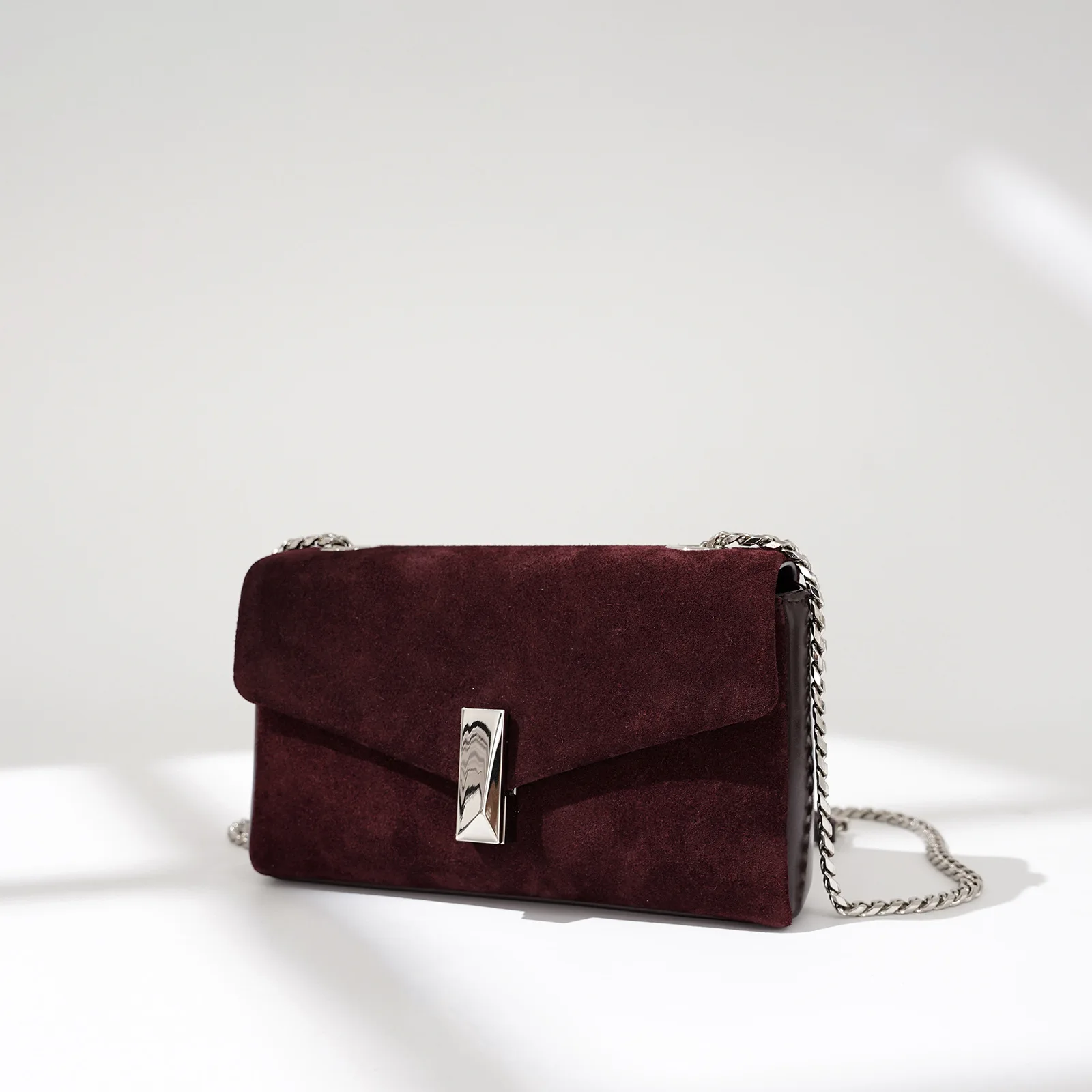 Genuine Leather Flap Design Small Square Bag Simple Versatile Commuter Cowhide Shoulder Bag Lady Chains Handbags - Image 2