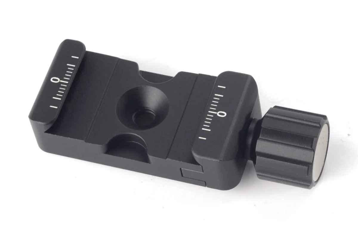 

SUNWAYFOTO Screw-Knob Clamp DDC-26