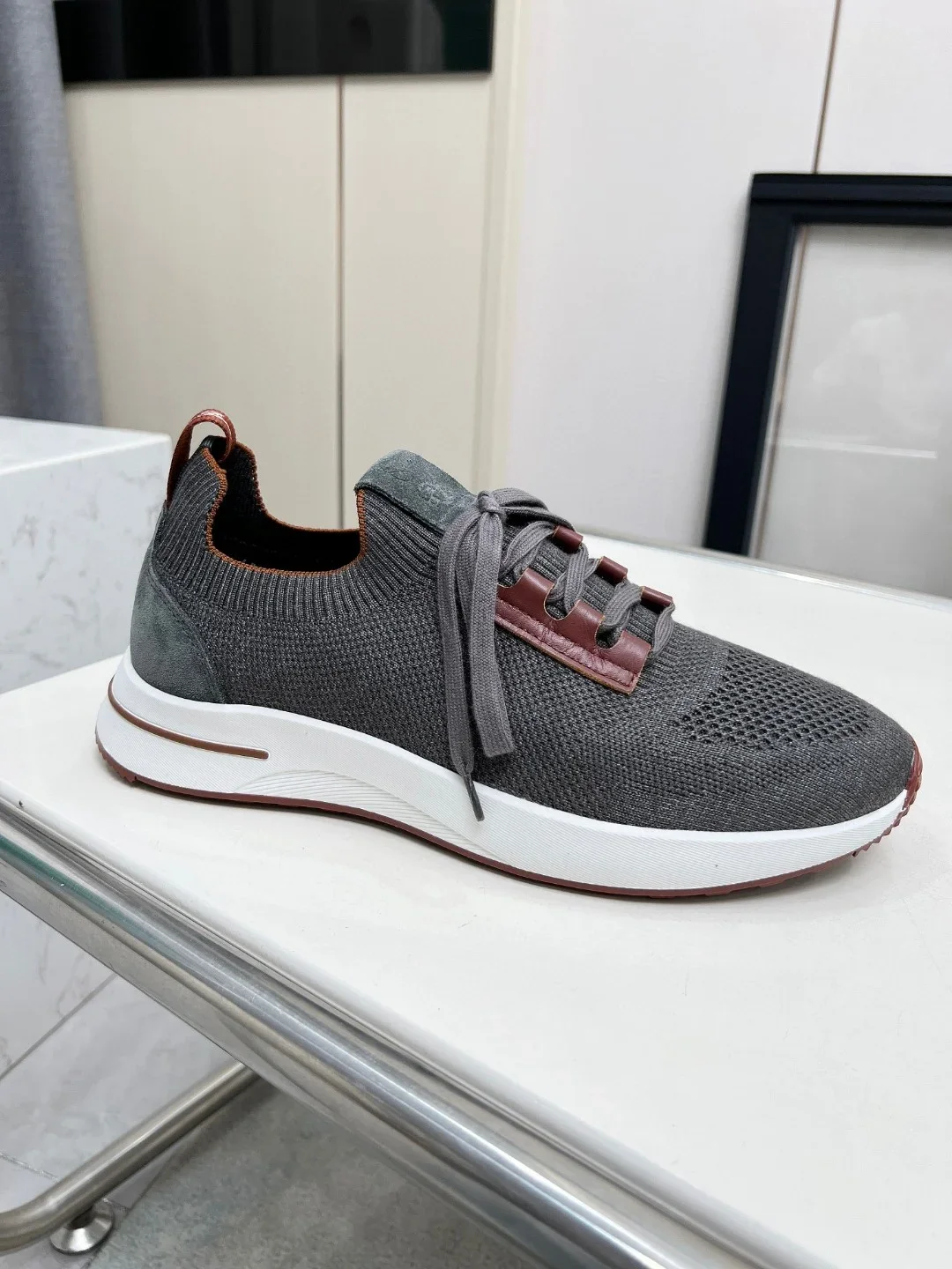 2024 DIKU Men\'s The Precious Yarn Of Knitted Clothing Inspired The Design Of New Sports Shoes, And The All Cotton Knitted Upper