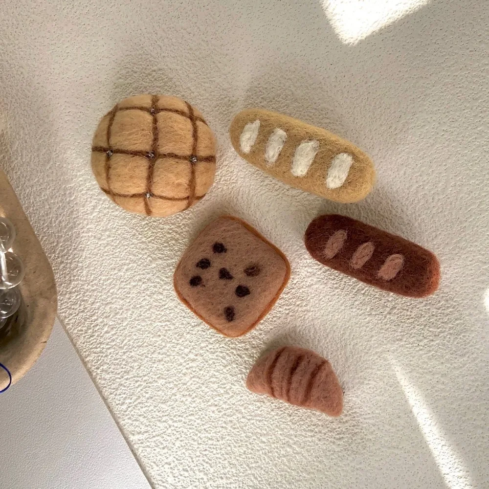 ورأى الصوف الكرتون الخبز الفرنسي مشبك شعر الإبداعية لطيف الزبيب نخب دبوس بريتزل الحلو الأناناس كعكة بروش الشارع الشهير