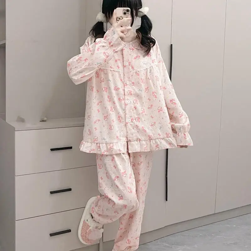 

Новый весенний комплект: милый японский женский домашний костюм с длинными рукавами и брюками, из кружевной ткани, приятный для кожи, для студенток, в мультяшном стиле, модный, для девушек.