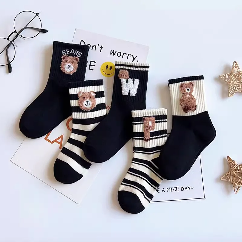 5er-Pack Kindersocken Herbst Winter Koreanischer Stil Cartoon Bär Niedliche Crew-Socken Unisex Kinder Studenten Mode Mid High Tube Warm
