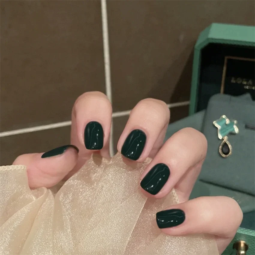 24Pcs/Set Dark Green Mini Fake Nail Chip Short Paste Solid Colour Removable Press on Nail French Simple Wearing False Nails Art