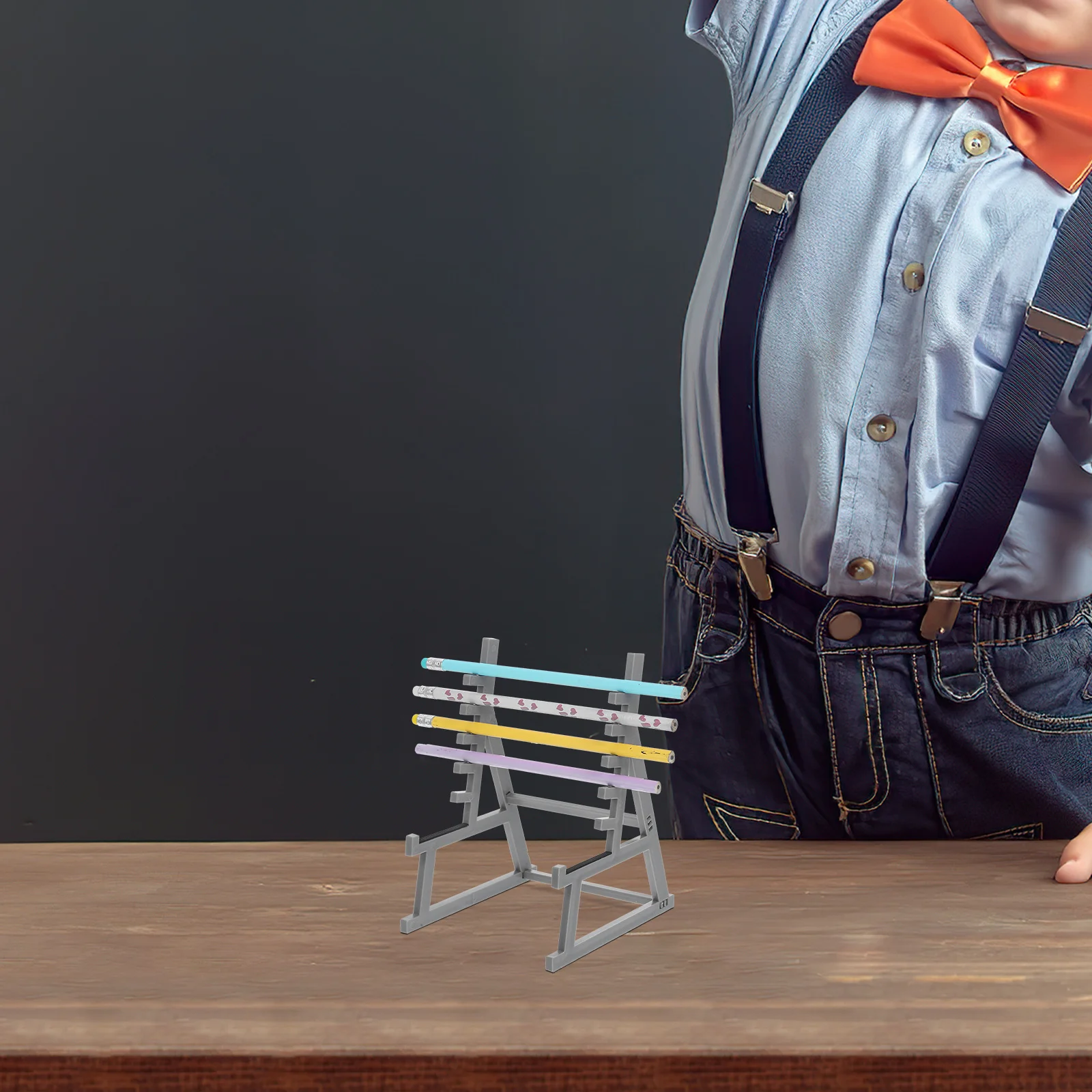 

Cool Desk Pen Holder Unique Compact Design Aesthetic Office Accessory Cute Ornament for Men Gym Decor Pen Holder for Men