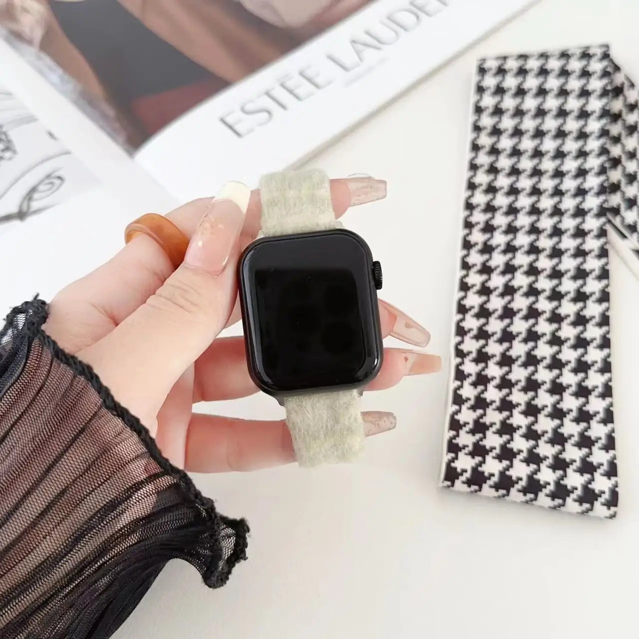 Bracelet Brand New Watch Strap for Apple Watch iwatch9 8 7 6 5 4 SE 2-color Autumn and Winter Woolen check Watch Strap Universal