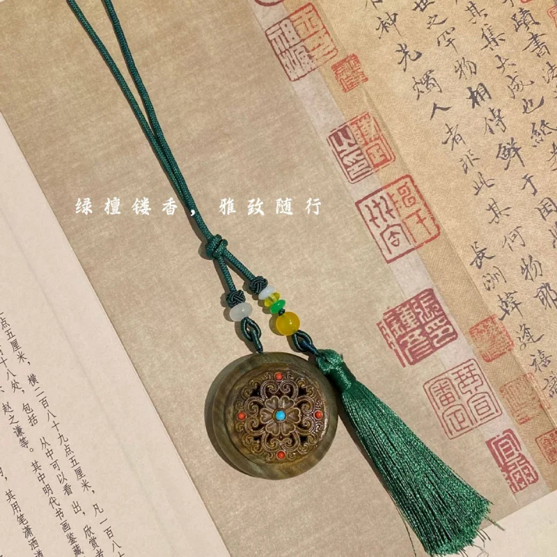 National Style Green Sandalwood Incense Box Hollow Aroma Diffuser Tassel Car Hanging Bag Ornaments Bag ChamrsBackpack Chamrs