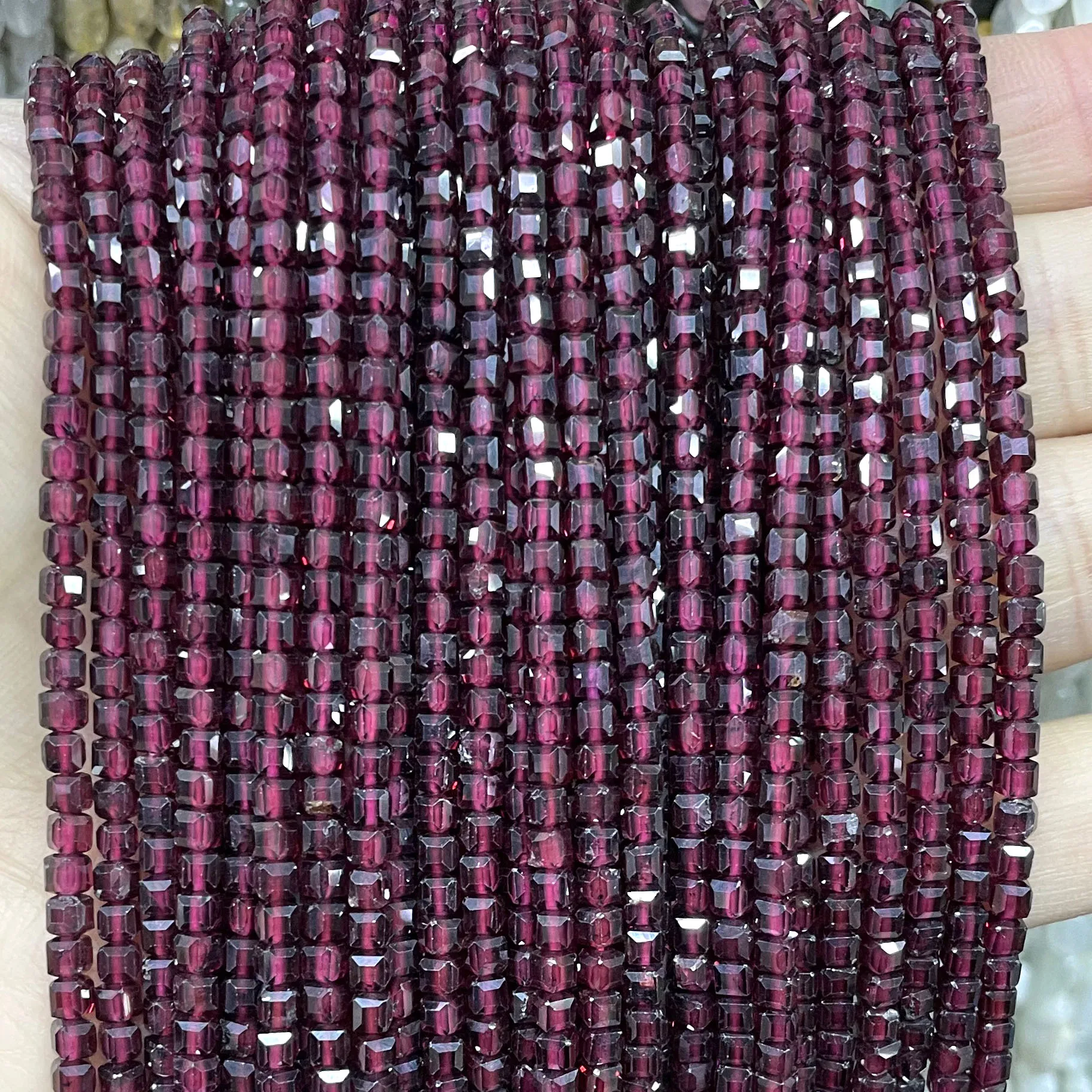 3X3MM Natural Stone Faceted Cube Red Garnet Square Spacer Beads For Jewelry Making Diy Bracelet Necklace  Accessories