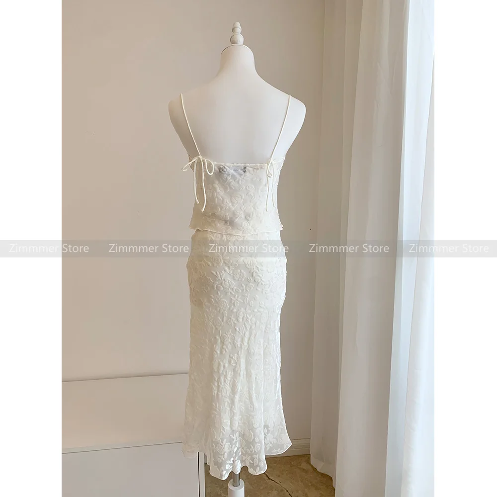 Australian niche 2024 summer new silk three-dimensional burnt flower lace-up white camisole top + skirt set