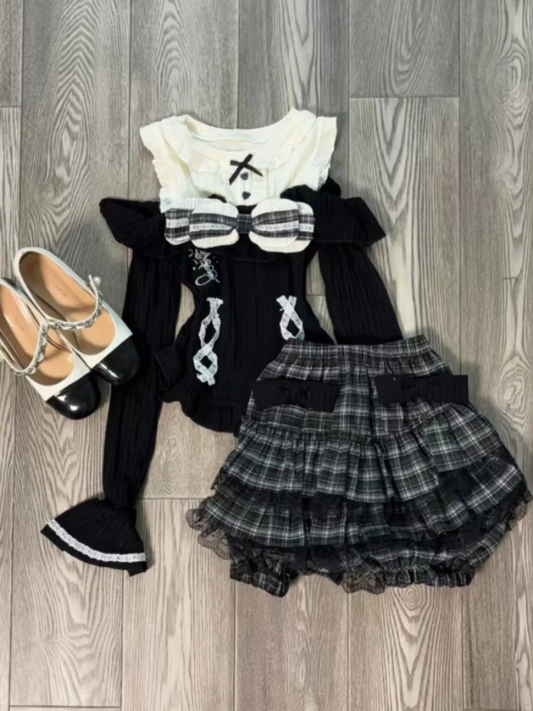 

Зимний готический костюм-двойка 2026: элегантный винтажный комплект с открытыми плечами, бантом и кружевом в стиле кавайи для женщин