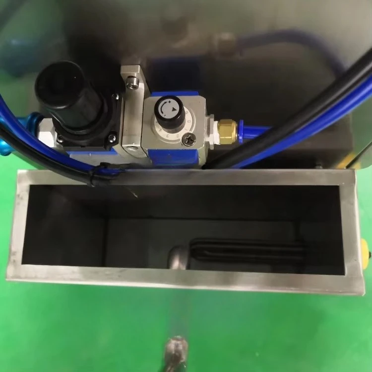 Semi Automatic  Constant Temperature Paste Products Filling Machine With Hopper for Petroleum Jelly Shoe