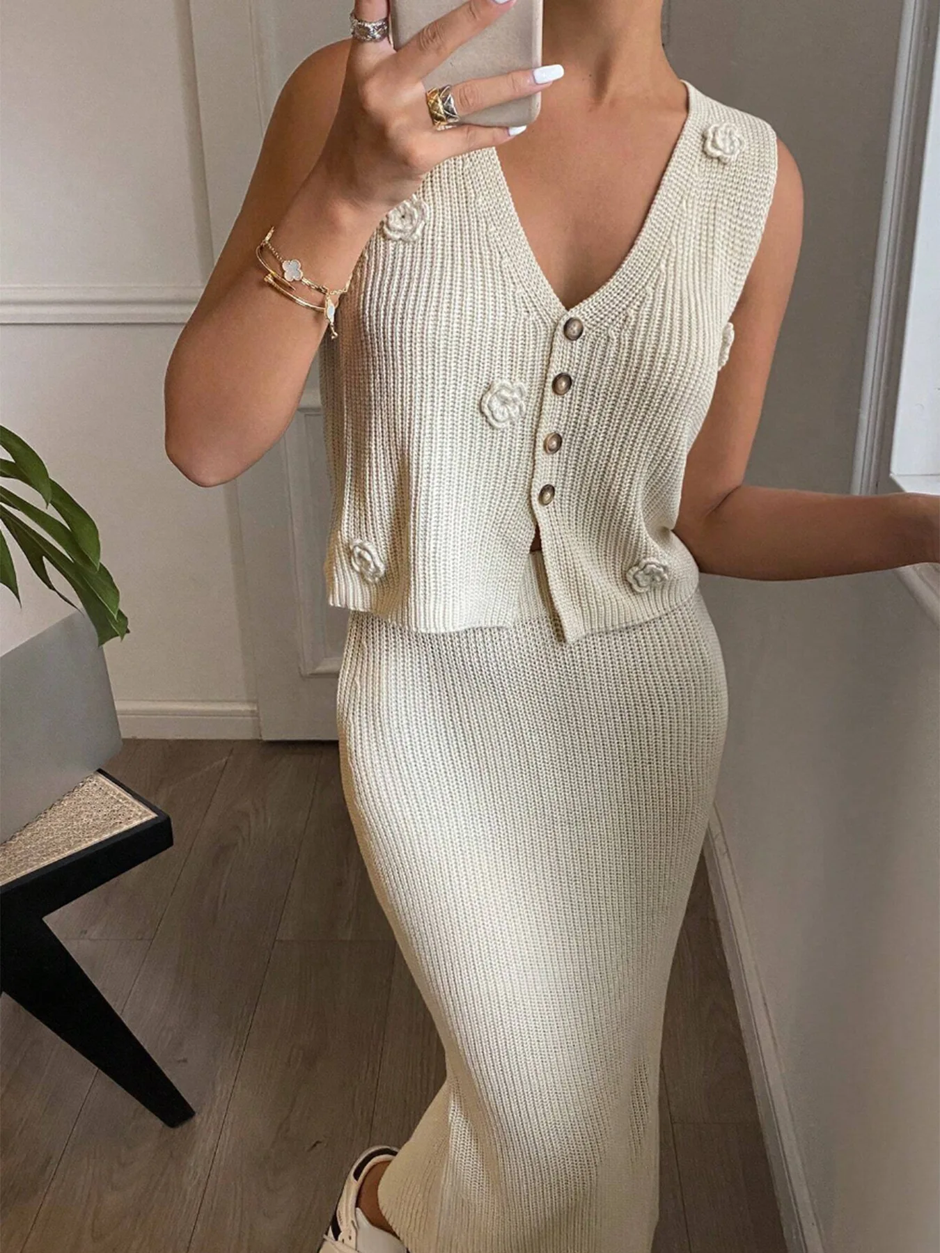 2025 Zomer Vrouwen Lange Rok Pak Mode Versieren Bloemen V-hals Vest Top Pakket Hippe Rok Set Elegante Gebreide Outfit 2-delige Set