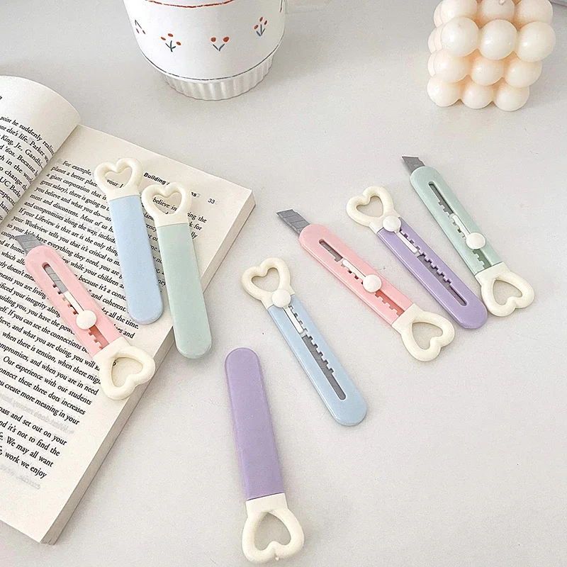 Kawaii Mini Pocket Love Heart Art Utility Knife Express Box Knife Paper Cutter Craft Wrapping Refillable Blade Stationery