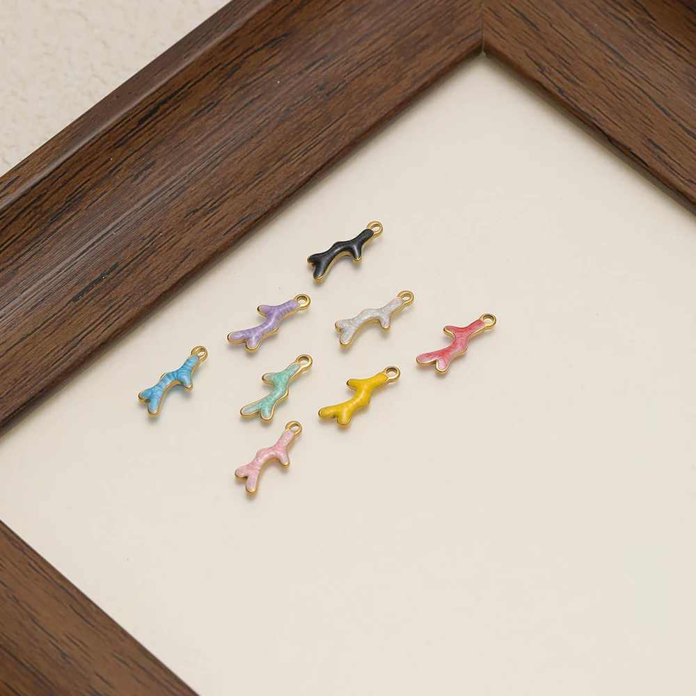 20 Stück Edelstahl-Emaille-Anhänger in Form kleiner Baumzweige für DIY-Schmuck, Kinder-Halsketten, Armbänder, Ohrringe und Zubehör. – Detail 4