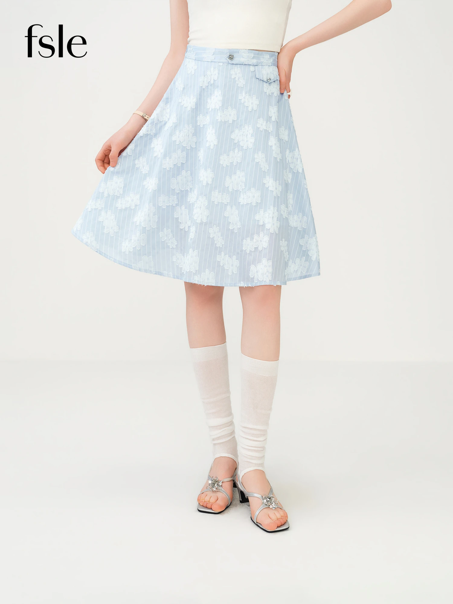 

FSLE 2026 Summer Women's French-Inspired Jacquard A-Line Skirt Floral Pinstripe and Draped Silhouette for Office