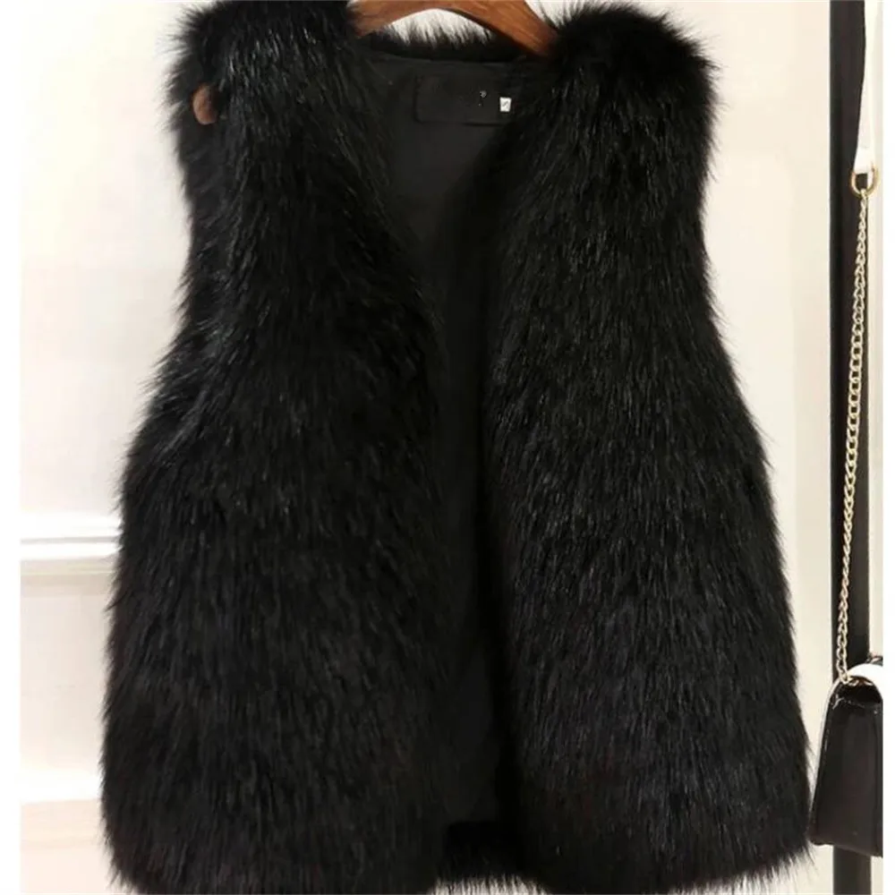 Fur Outerwear Gilet 2024 New Winter Female ImitationFox Fur Vests Coat Winter Warm Waistcoat Fur Vest Jacket Sleeveless Coat