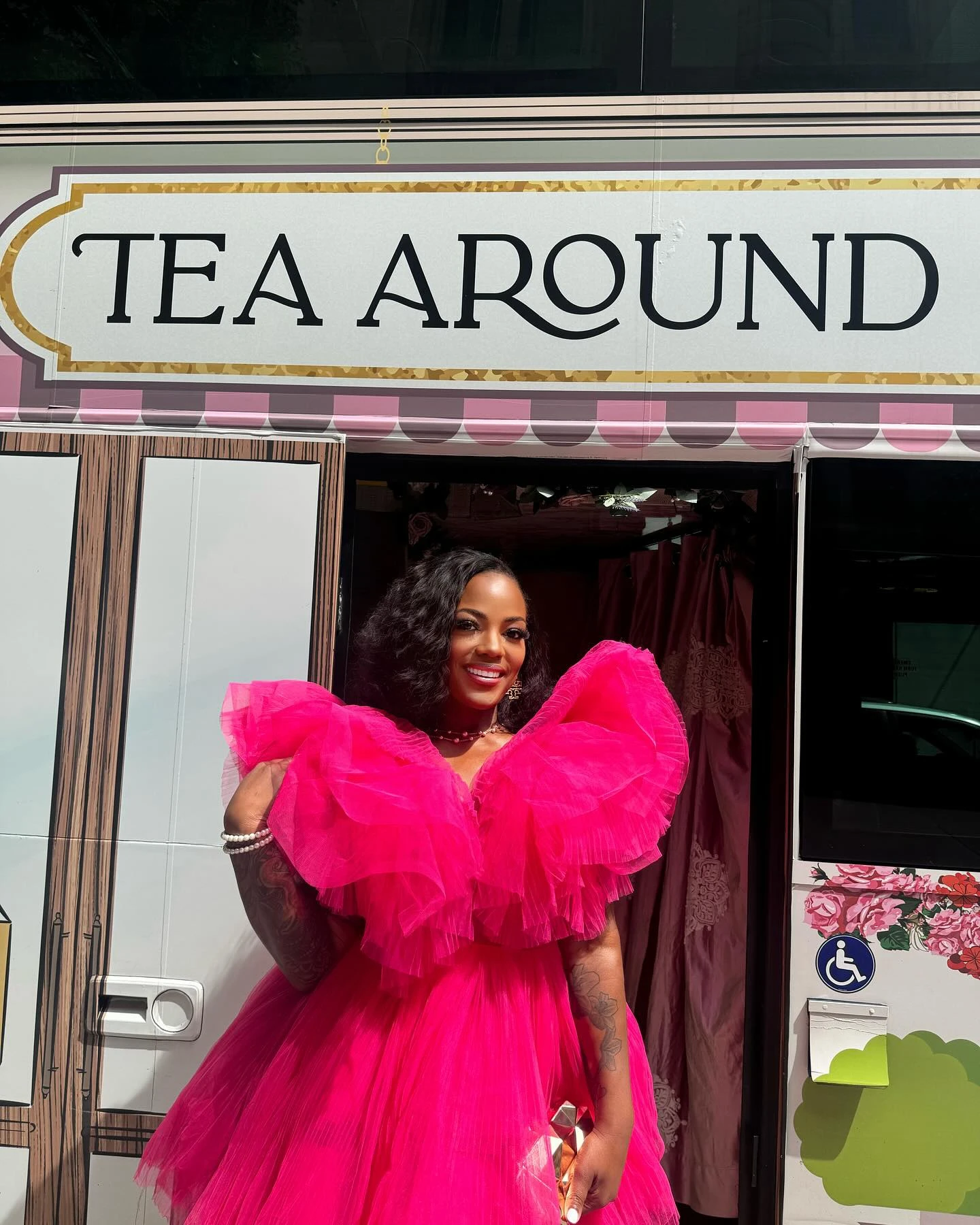 Rosa quente com decote em v babados em camadas fúcsia mini comprimento tule vestido de festa sempre bonito feito sob encomenda vestidos de cocktail sempre bonito vestido