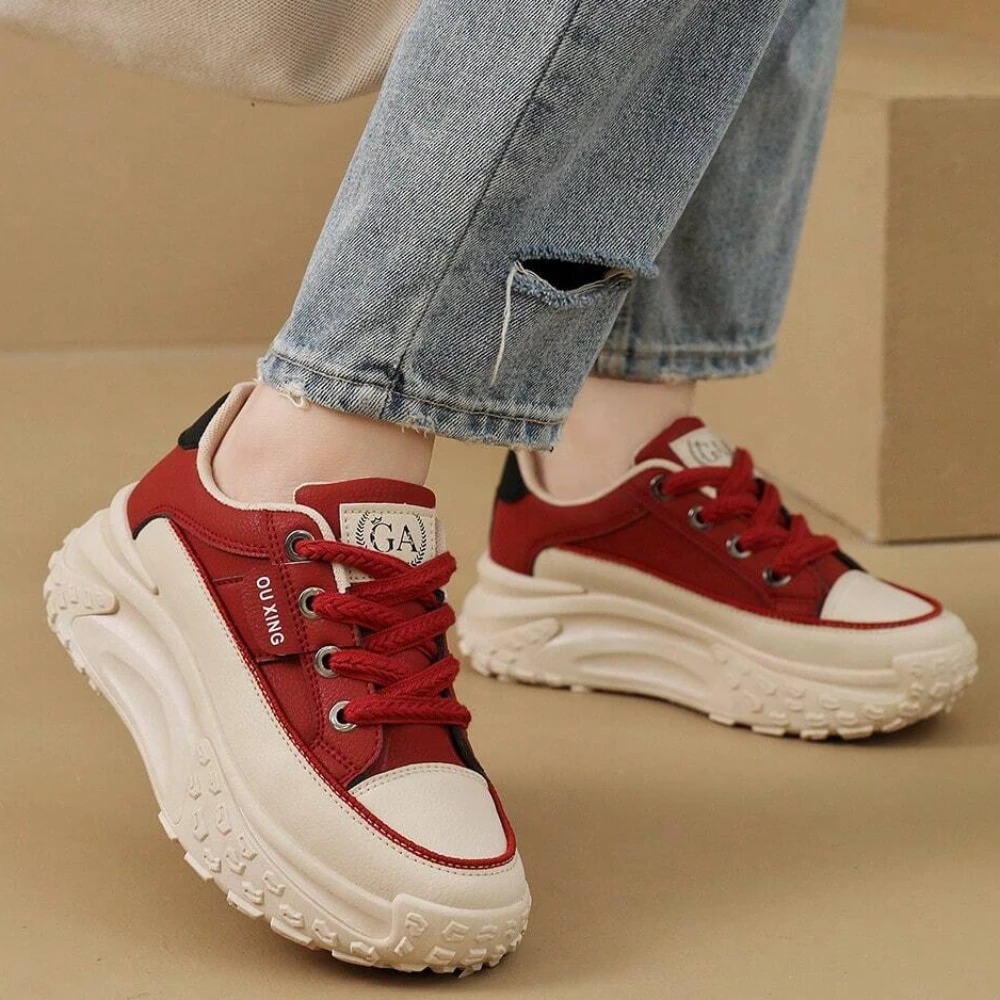 Women\'s Round Toe Red Comfortable Versatile Thick-soled High-top Shoes British Style Fashionable And Warm Added Fluff