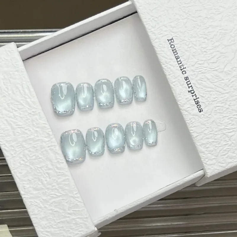 Рисунок 2 - простые глянцевые розовые накладные