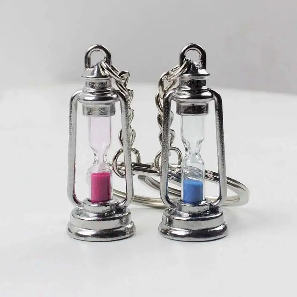 Nostalgic Metal Hourglass Keychain Retro Metal Craft Kerosene Lamp Hourglass Lightweight Car Hourglass Pendant Car Pendant