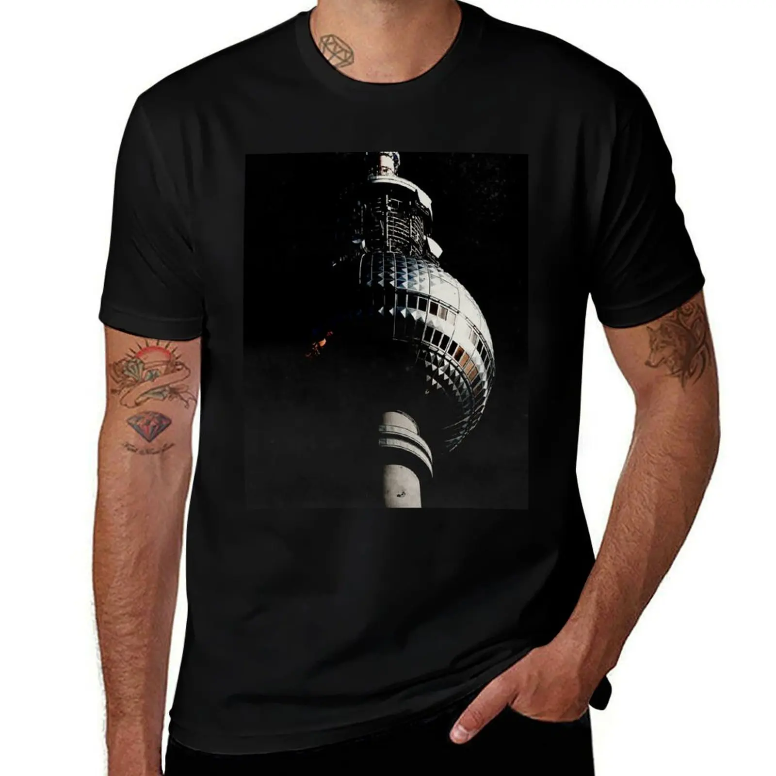 Tour de télévision de Berlin T-Shirt Breathable Mesh Panel T-Shirt