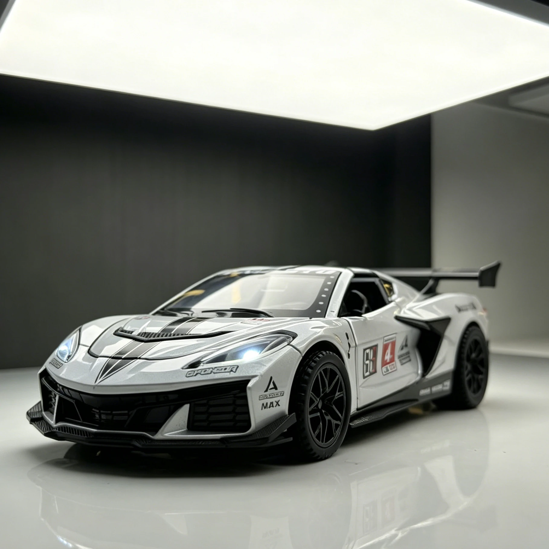 1:32  Corvette C8 GT3 Convertible Alloy Diecast Car Model Pull Back Toy with Light & Sound Display Ornament, Ideal Birthday Gift