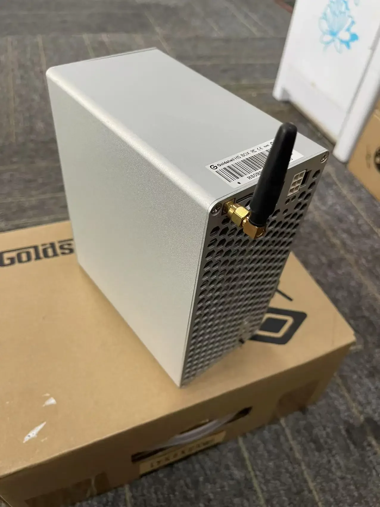 UsedGoldshell HS BOX 235Gh/s 230w WiFi PUS Asic miner HNSminer