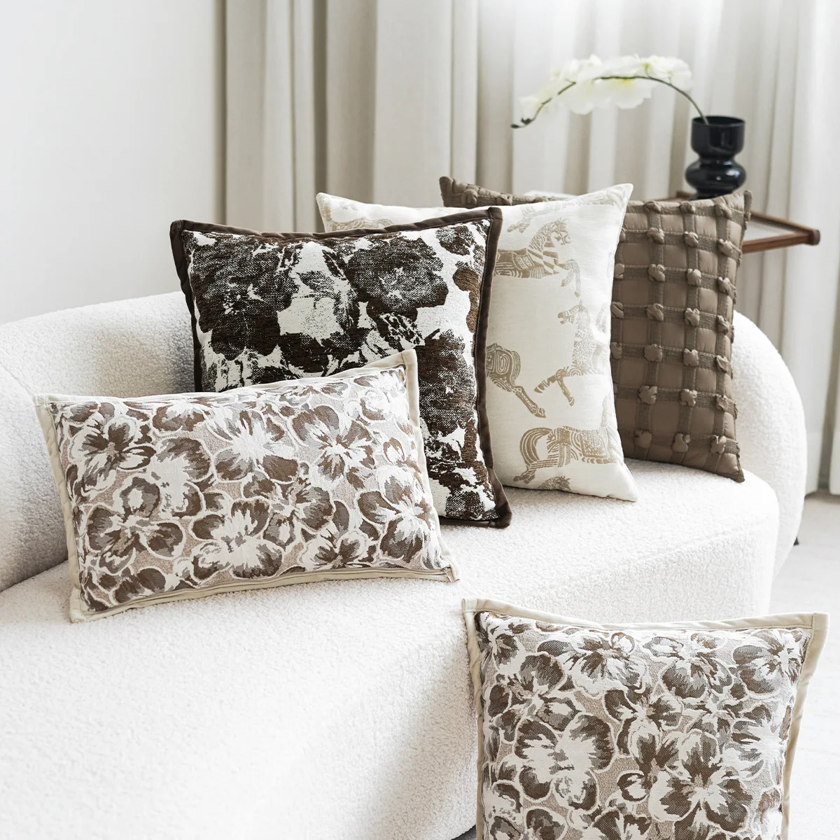 

Luxury Textured Throw Cushion Cover Chenille Jacquard Floral 3D Bubble Pillow Case Neutral Vintage Decorative Sofa Cushion Case