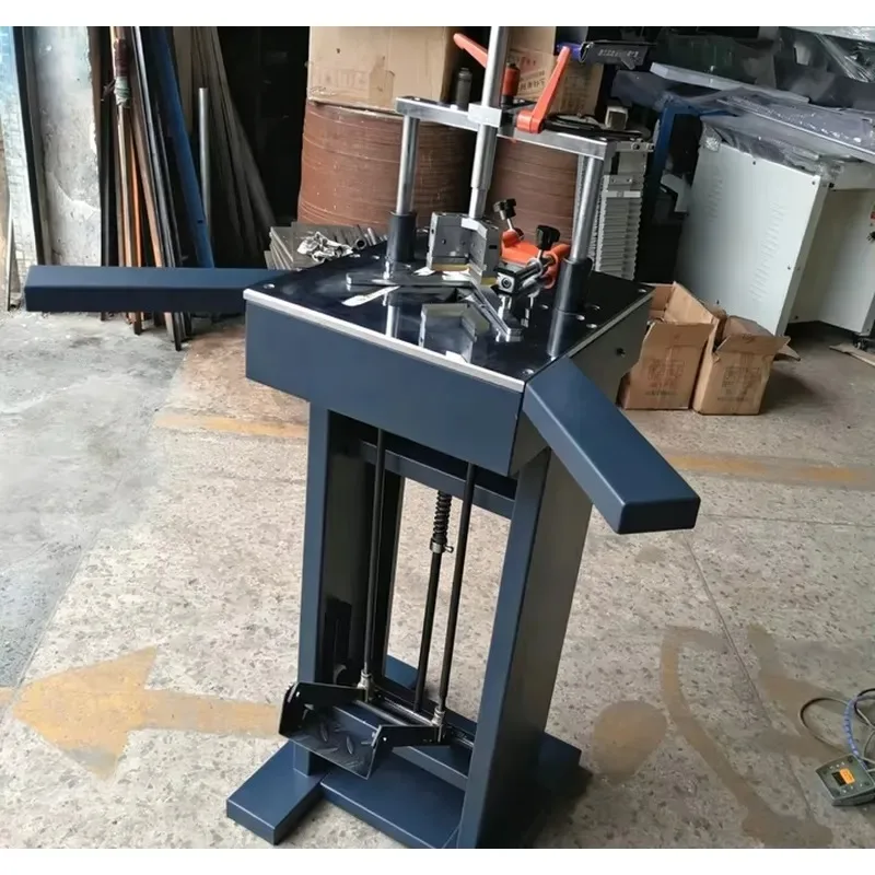Foot-Operated Picture Frame Joiner & Mitre Cutter, Woodworking Machinery for Decorative Photo Framing and Moulding Processing