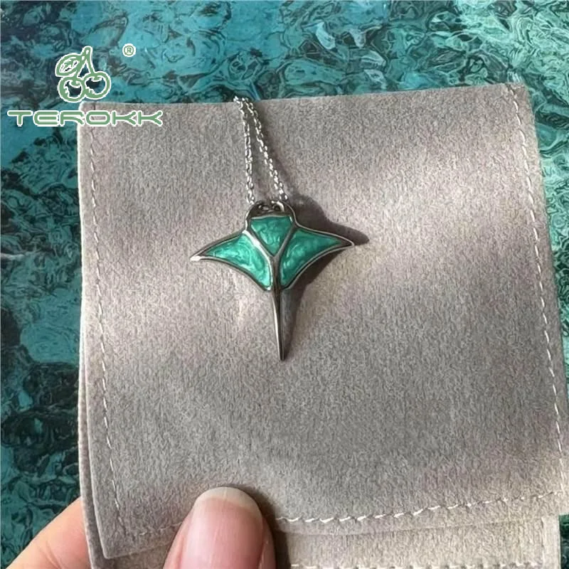 المحيط الأزرق مانتا قلادة قلادة للنساء تصميم عصري لطيف ارتداء اليومي مجوهرات هدية