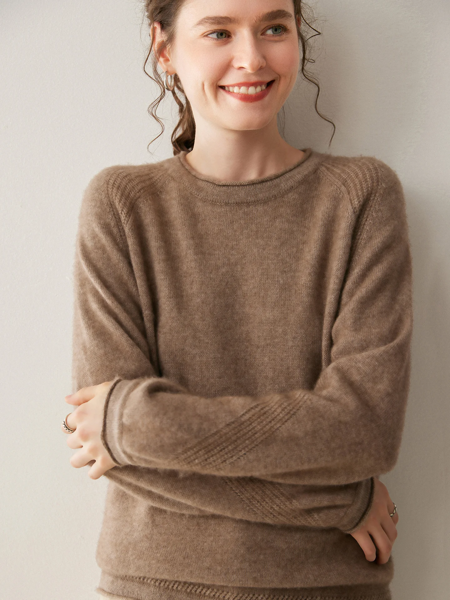 Ladies Thiened Camere Knitted Sweater Casual Sle Loose Fit oulder Insert round Ne Roll  Design Soft Wool Blend