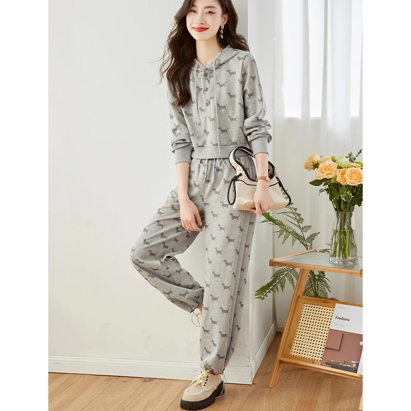 

Women's Korean Fashion Pullover Coat and Sportswear Pant Set Sweatshirt Coat Autumn Outfits 2 Piece Outfits