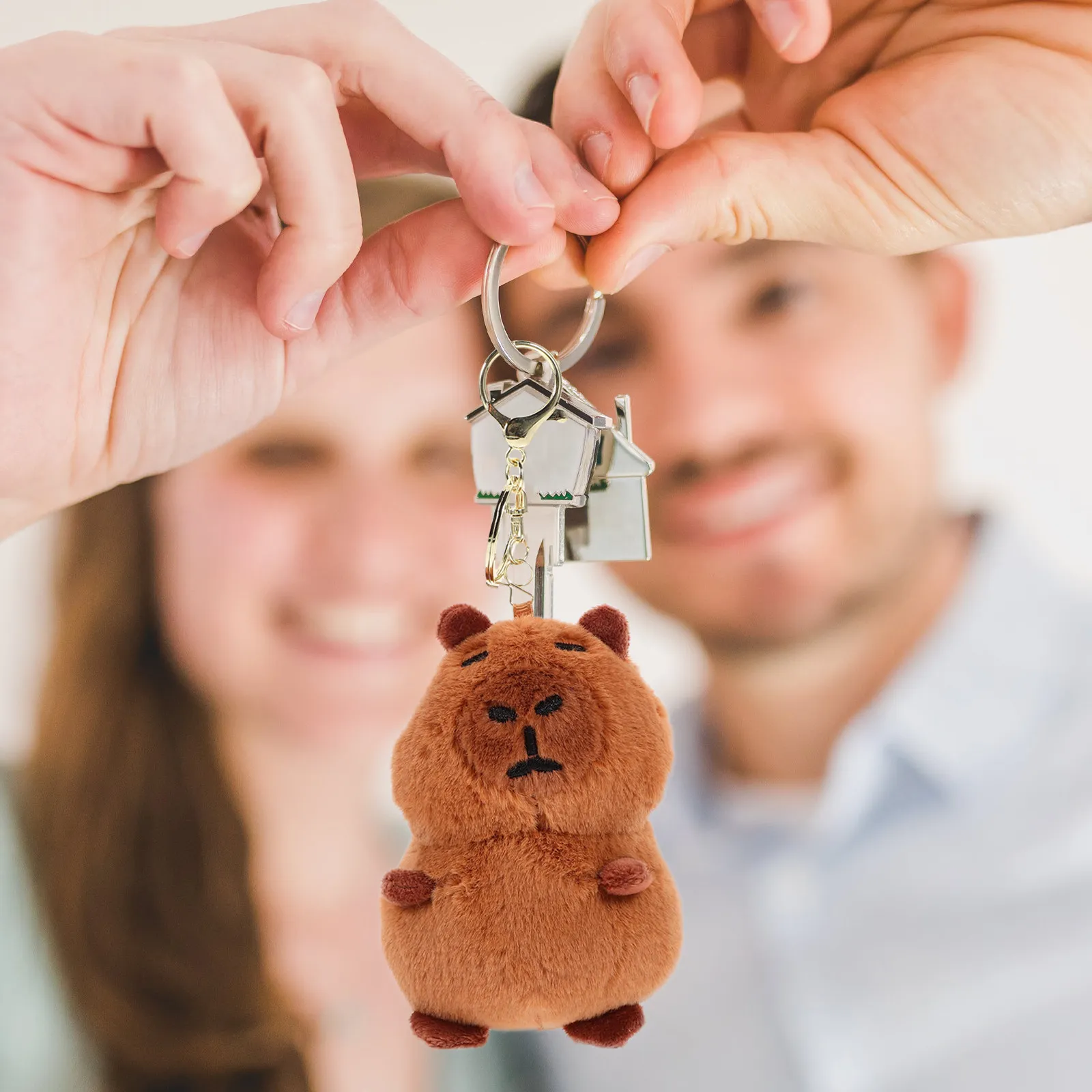 

Stuffed Capybara Keychain Charm Exquisite Craftsmanship Smooth Surface Comfortable Touch Lightweight Bag Backpack Pendant Decor