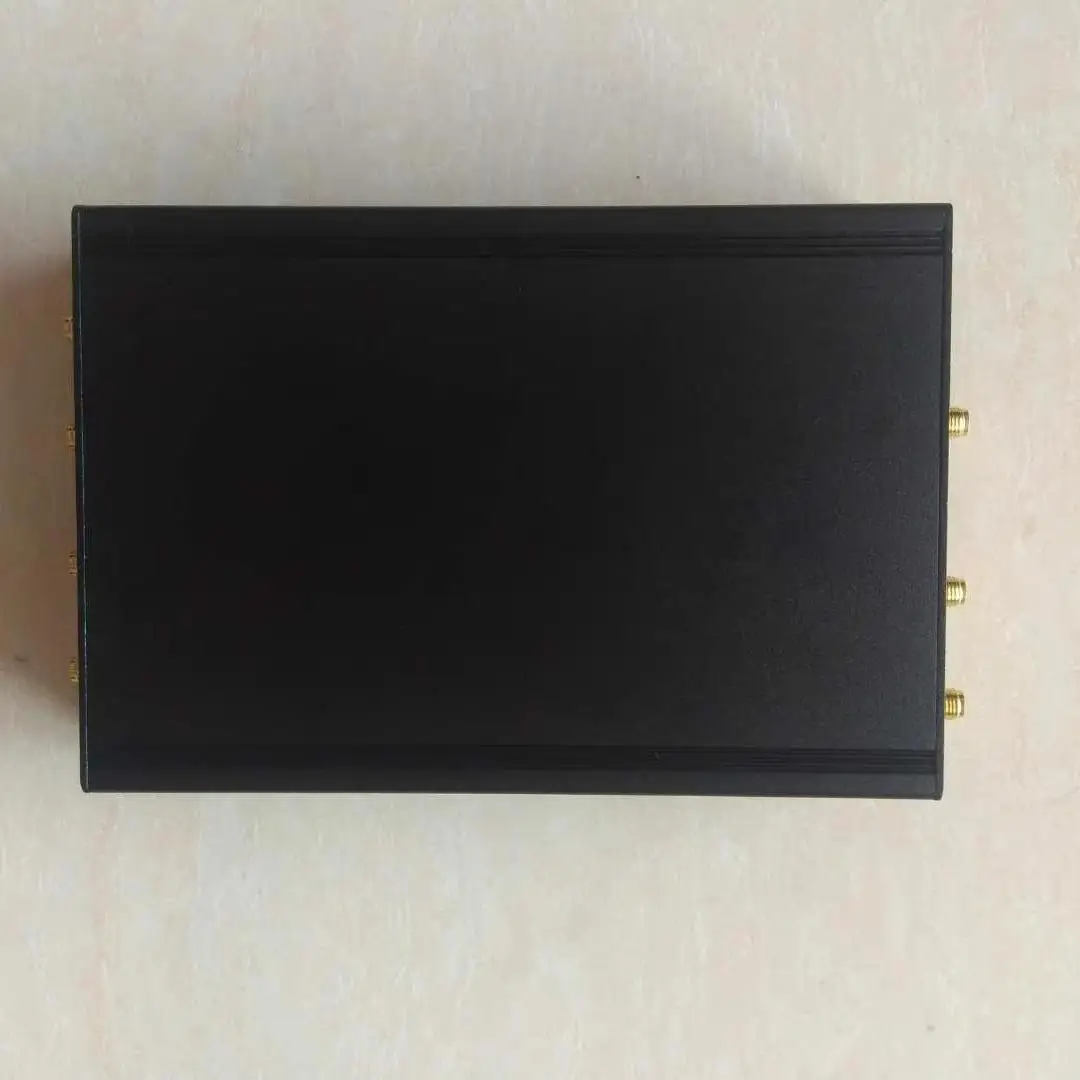 B200 B210 compatible with original performance bladerf limesdr