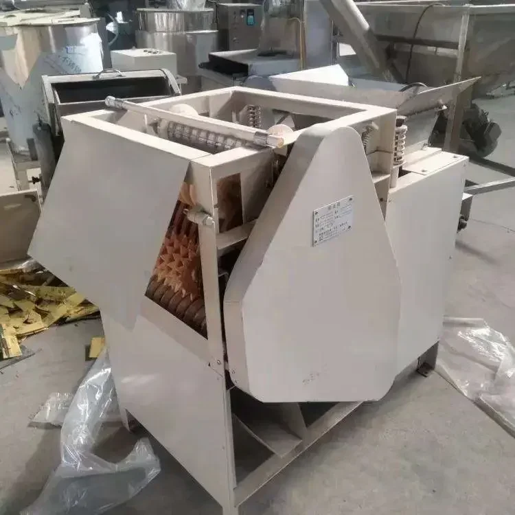 

-Машина для очистки кожи арахиса, машина для очистки красного миндаля, машина для очистки миндальных орехов, машина для мокрого красного пилинга