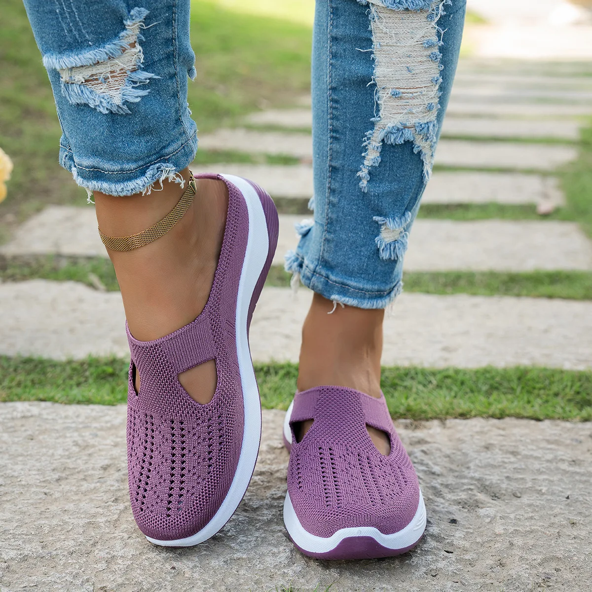 Damen-Slipper mit Strickmuster, atmungsaktivem Mesh-Oberteil, hohlem Design, Keilabsatz, dicker Sohle, leicht, für den täglichen Gebrauch und zum Spazierengehen im Freien. – Detail 1