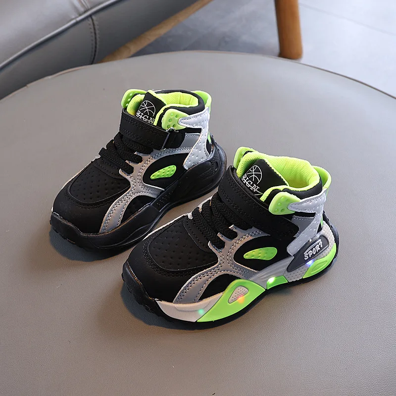 Fashion Boy Glowing Shoes 2026spring New Kids Sneakers Comfort Non Slip Boys Basketball Shoes Simple Versatile Girls Casual Shoe